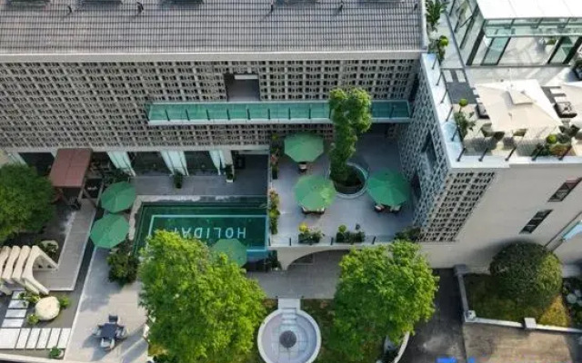 Xinqijianjie Homestay