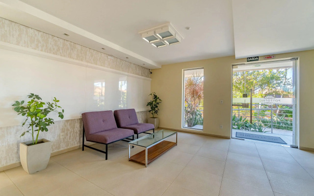 Localização Central - Apartamento a 200m da Praia