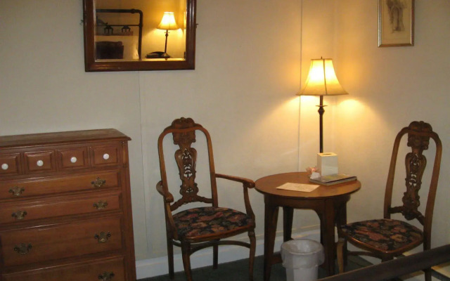 The Forest Queen Hotel
