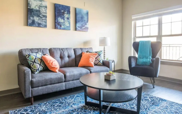 FRONTDESK Cedar Flats Apts Uptown Charlotte