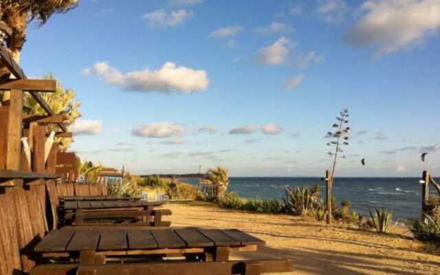 Zahora 101280 2 Bedroom Apartment By Mo Rentals