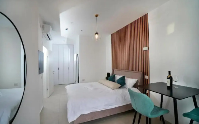 Hi - Yam SeaView Apartments & Suites