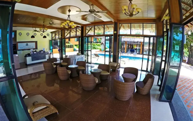 Phi Phi Long Beach Bungalow