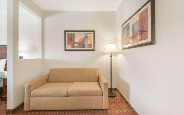 Super 8 by Wyndham Abilene South