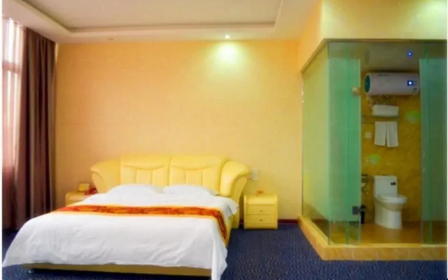 Yiyang Three-star Business Hotel