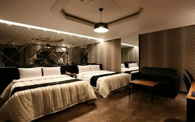 Daejeon Yuseong Nine Hotel