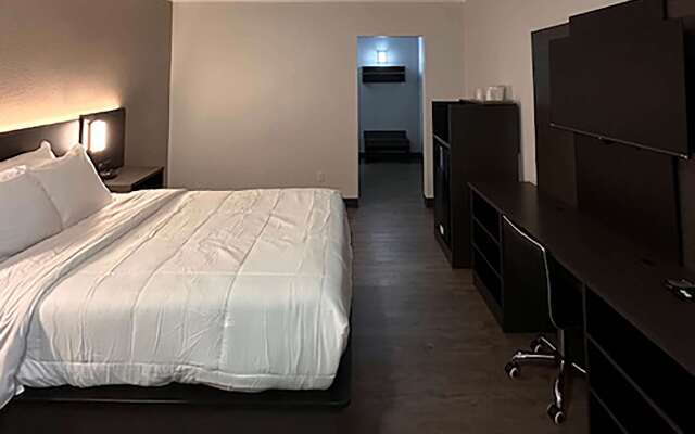 OYO Hotel Deming DMN Airport