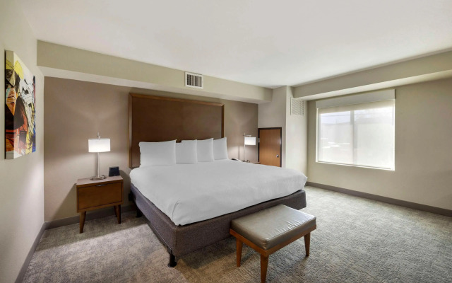 Best Western Plus Henderson Hotel