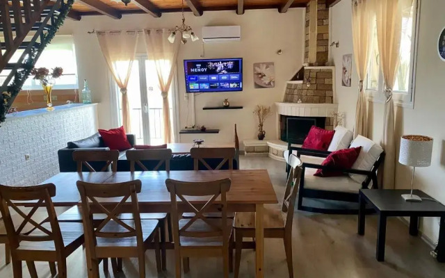 Themis apartment