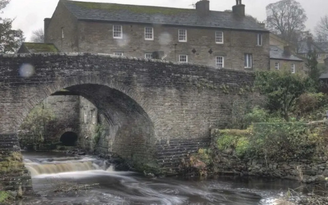 Riverside Bed & Breakfast