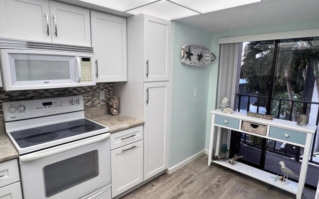 Care a weigh in Manasota Key