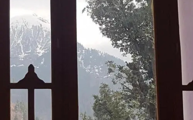 Snow View Guest House