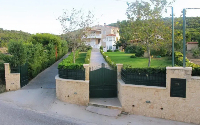 Bella Villa