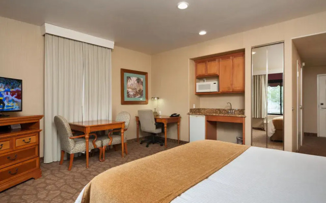 Best Western PLUS Casablanca Inn