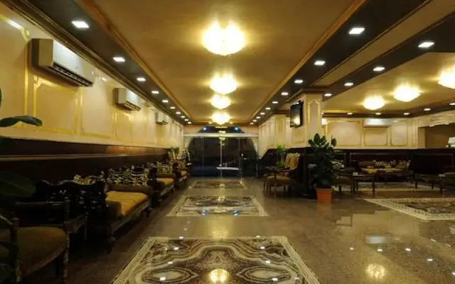 Manar White Palace Hotel