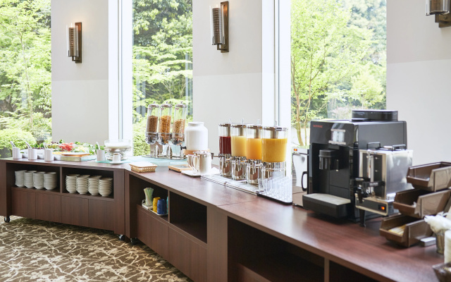Okura Akademia Park Hotel