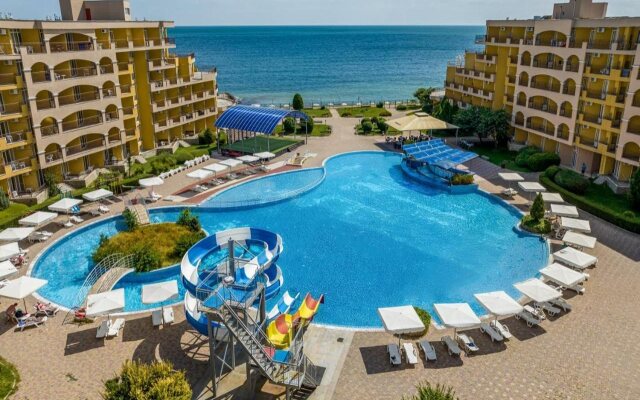 Midia Family Resort