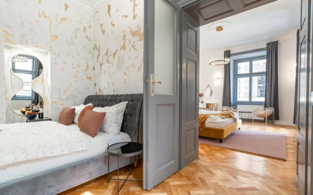 Emperor Castle View Suite