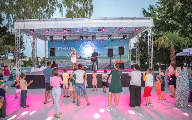 Mera Holiday Resort (Anca-Irina)
