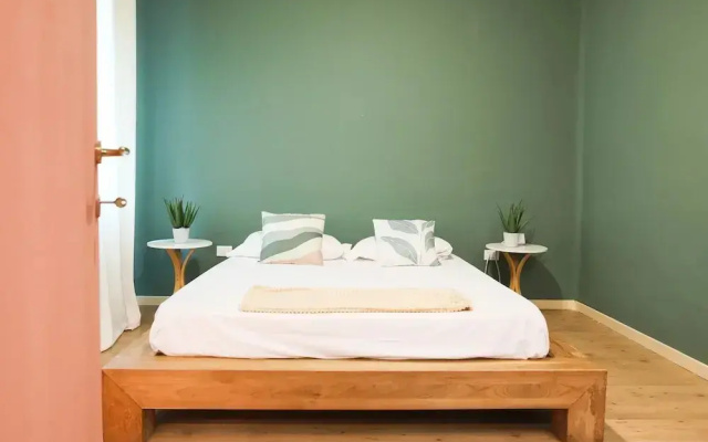 M32 Home
