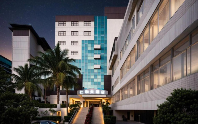 Renhe Hotel (Panzhihua Renhe Square High-speed Railway Station)