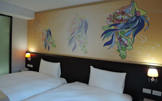 Travel Art Inn