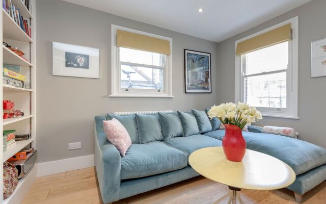 Vauxhall Oasis - 3 Bed House by BaseToGo