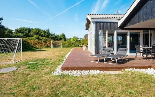 12 Person Holiday Home in Ringkobing