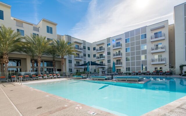 Luxe North Scottsdale Apartments by WanderJaunt