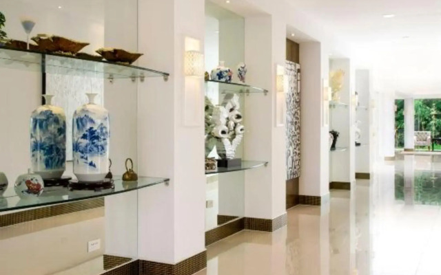 Yingtan Longhu Mount Yingbin Hotel