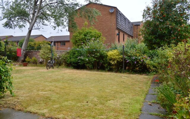 2 Bedroom Apartment in Blackford