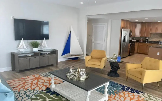 Wc408 East Farragut Road, Unit 302
