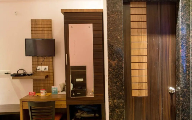 OYO Rooms Sargam Cinemas