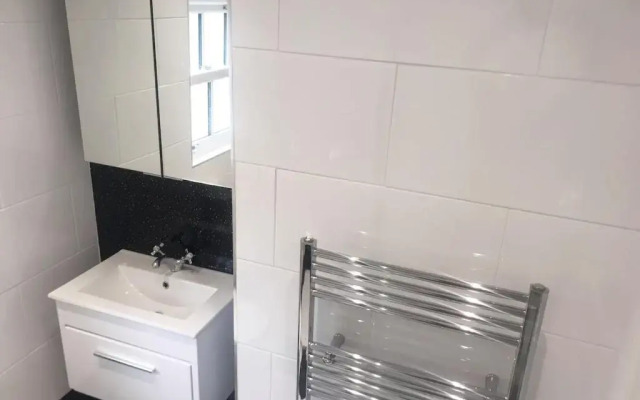 143 New Road Porthcawl