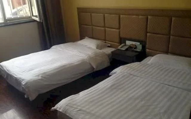 Yingxian County Super 8 Hotel