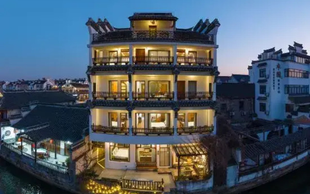 Xitang Yunlaiji Riverside Art Hotel (Xitang Guzhen Store)