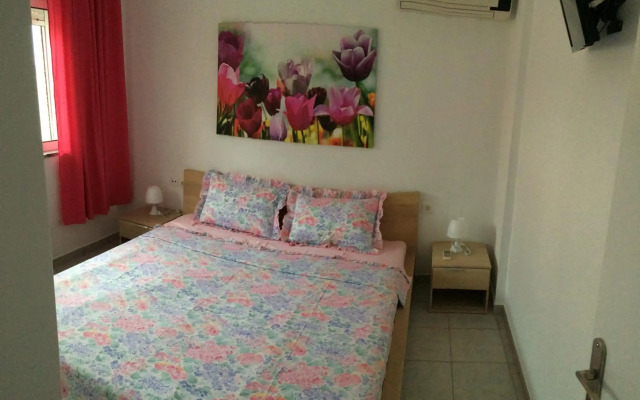 Nitsa Rooms