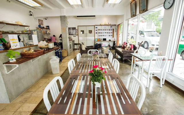Cubic Bangkok Hostel