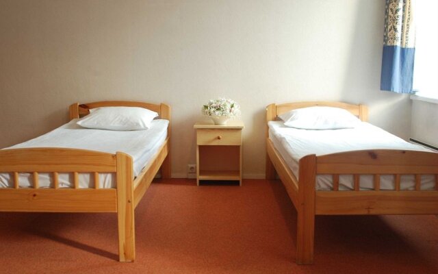 16 Euro Hostel