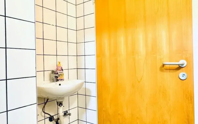10BR Apt for Groups 8Min to Rathausplatz