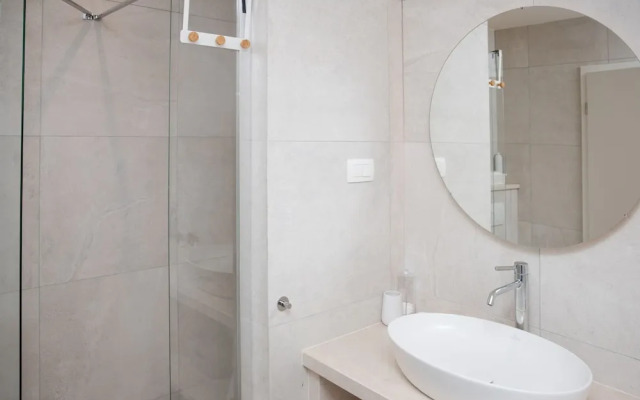 Villa Nada - Unique and Artistic