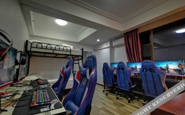 Captain Cappton esports apartments