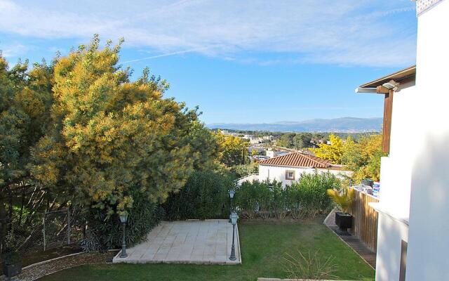 House Terrasse Croix Gardes(Ref 235.1)