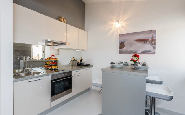 A2 - Modern Luxury apt w. big Balcony, sea View,