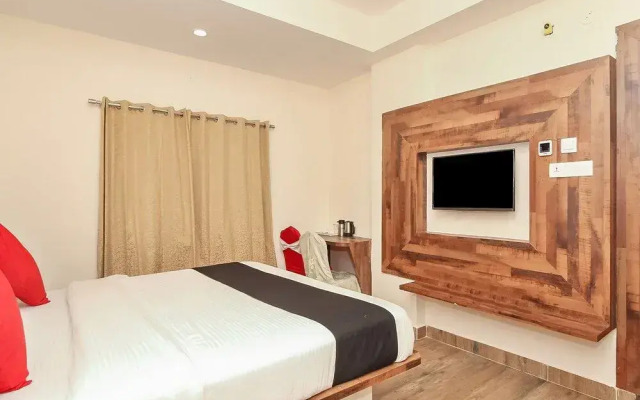 Capital O 24450 Hotel Surabhi