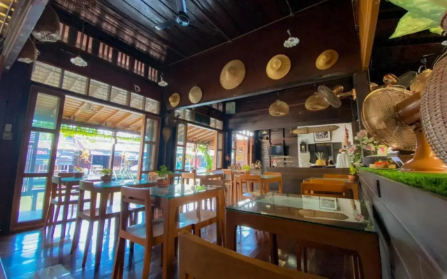 Thanicha Resort Amphawa