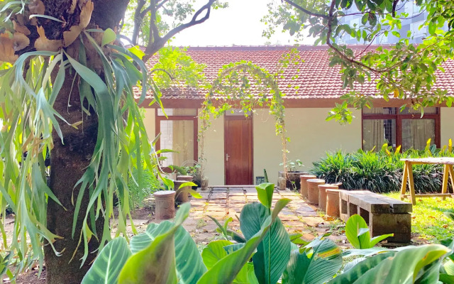 Oude Bandung Guesthouse