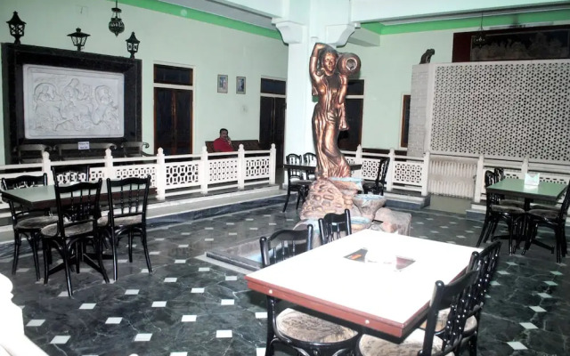 Hotel Navrang