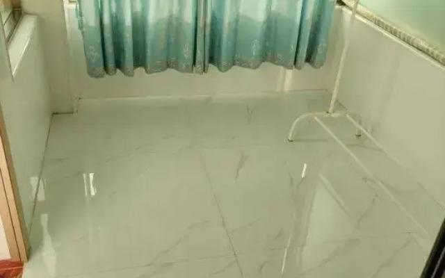 Beihai Huaxin Hotel (Silver Beach)