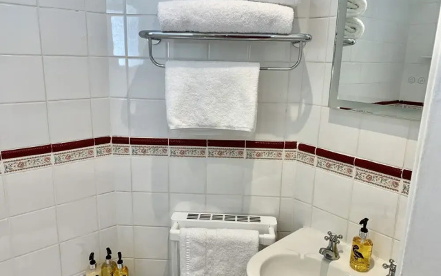 The Claremont Hotel - Adult Only